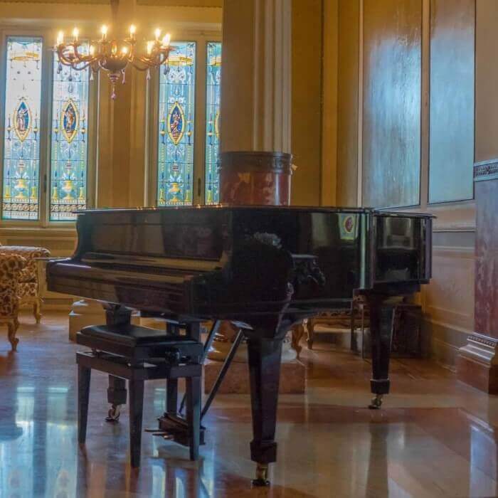 piano moving services near me franklin ma