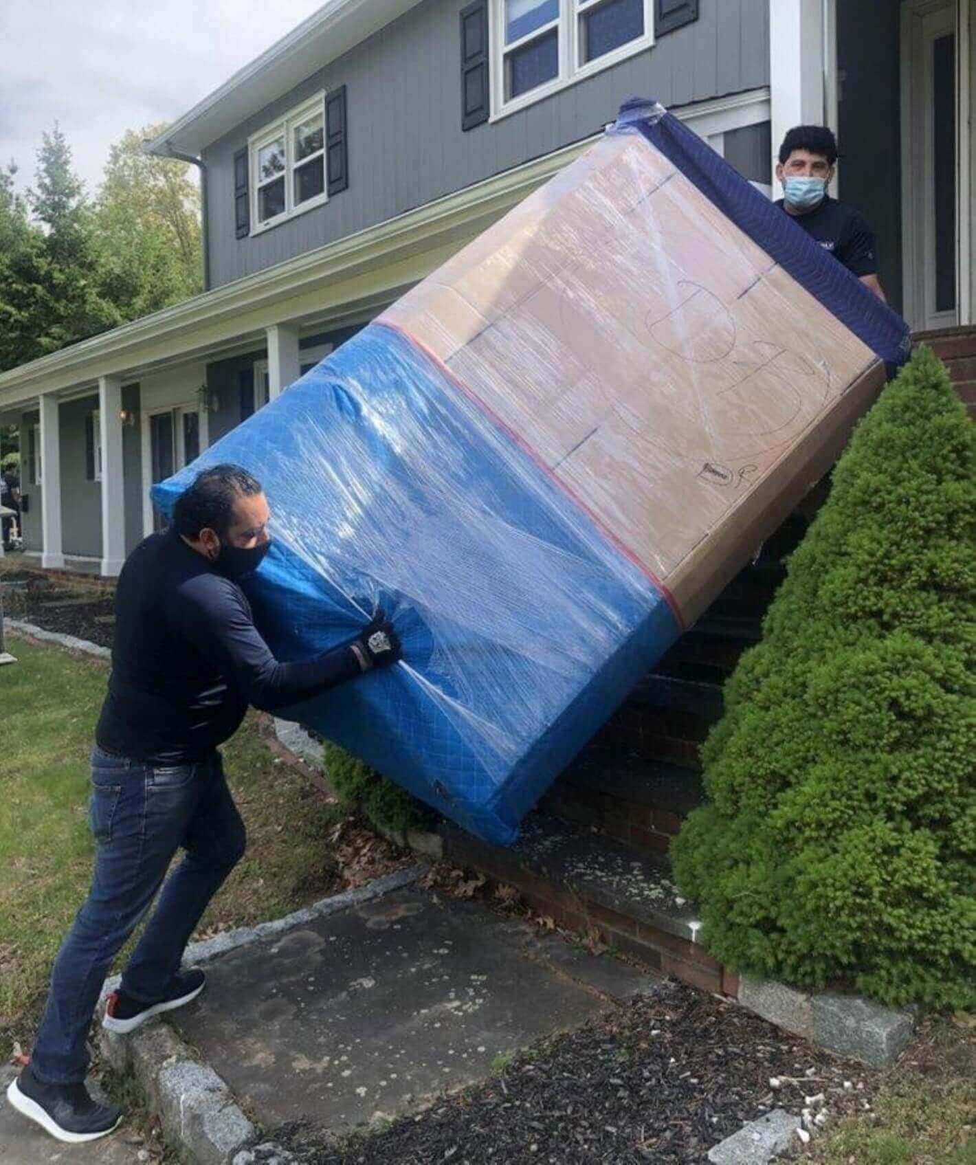 Michael's movers helping with a move